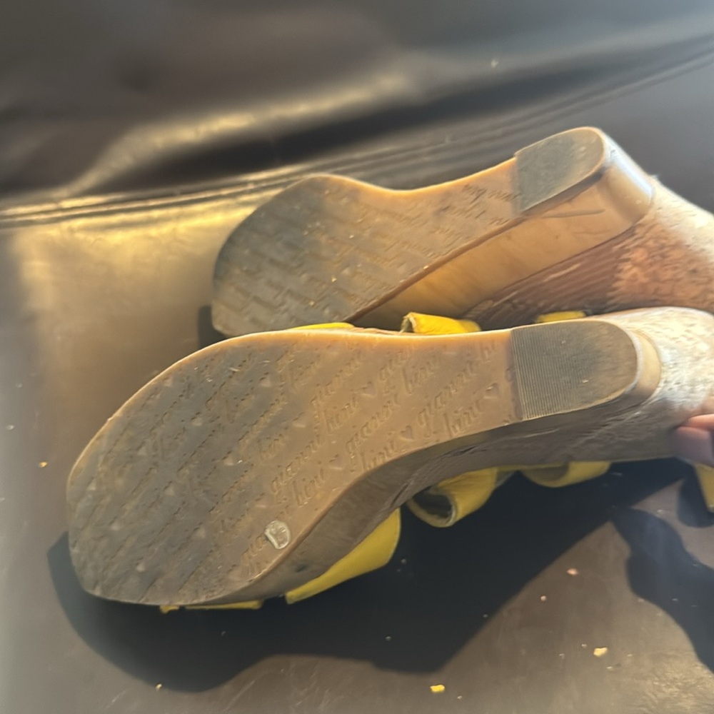Gianni Bini Yellow Women's Sandals - Picture 5 of 6